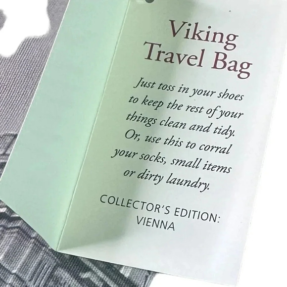 Viking Travel Bag Tote Adjustable Pull Straps Vienna Statue NWT New - Picture 2 of 9